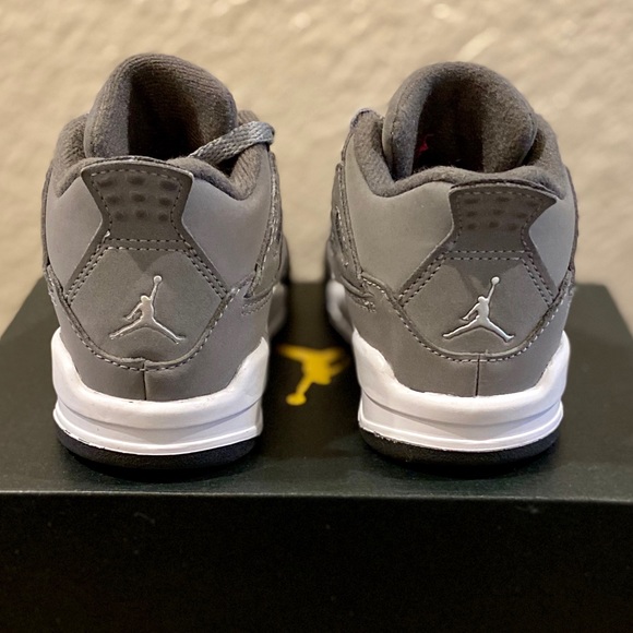 used AIR JORDAN 4 RETO size 6c cool grey IV - Picture 4 of 8